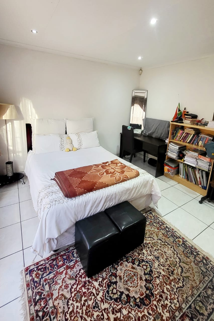 4 Bedroom Property for Sale in Manzil Park North West